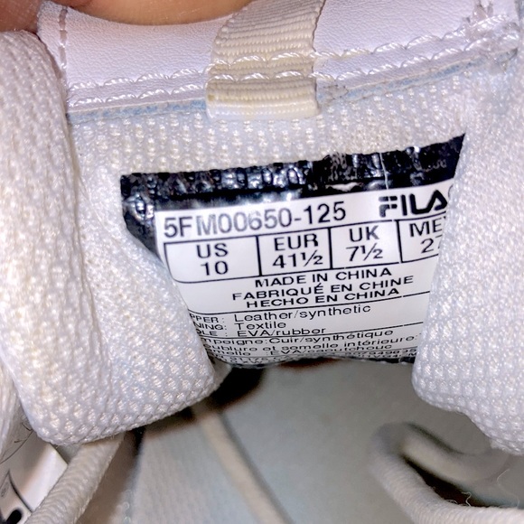 Women’s Fila Disruptor 2 X Ray Tracer Sneakers - Picture 4 of 4